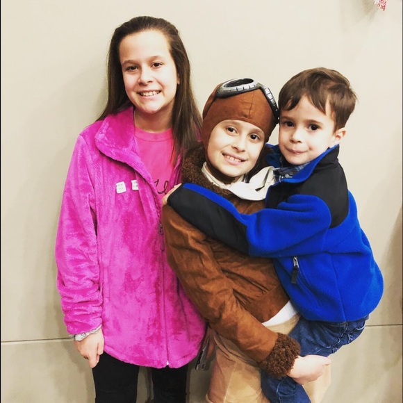 Welcome to my closet!!  🛍Happy Shopping🛍 - Picture 7 of 8